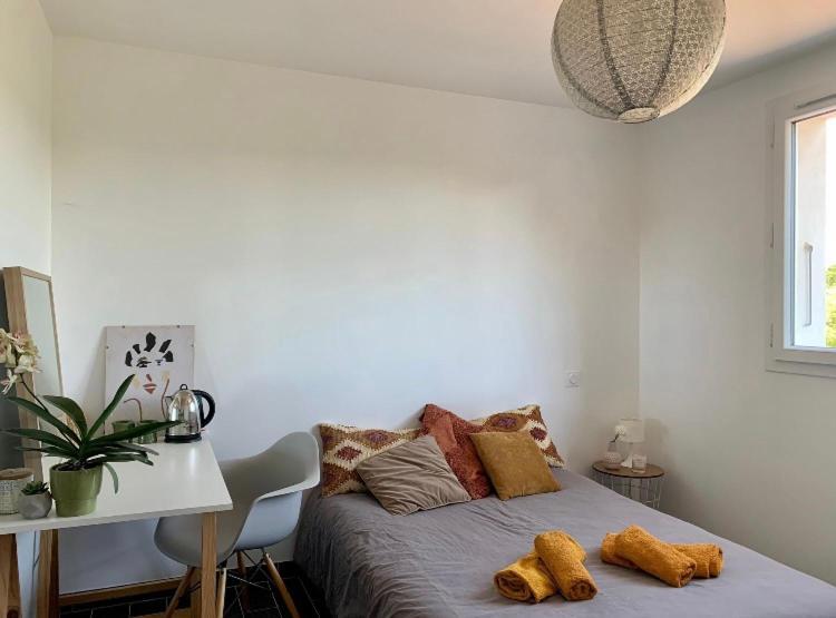 Charmante Chambre Dans Une Maison De Campagne Saint-Étienne-de-Fontbellon Eksteriør bilde